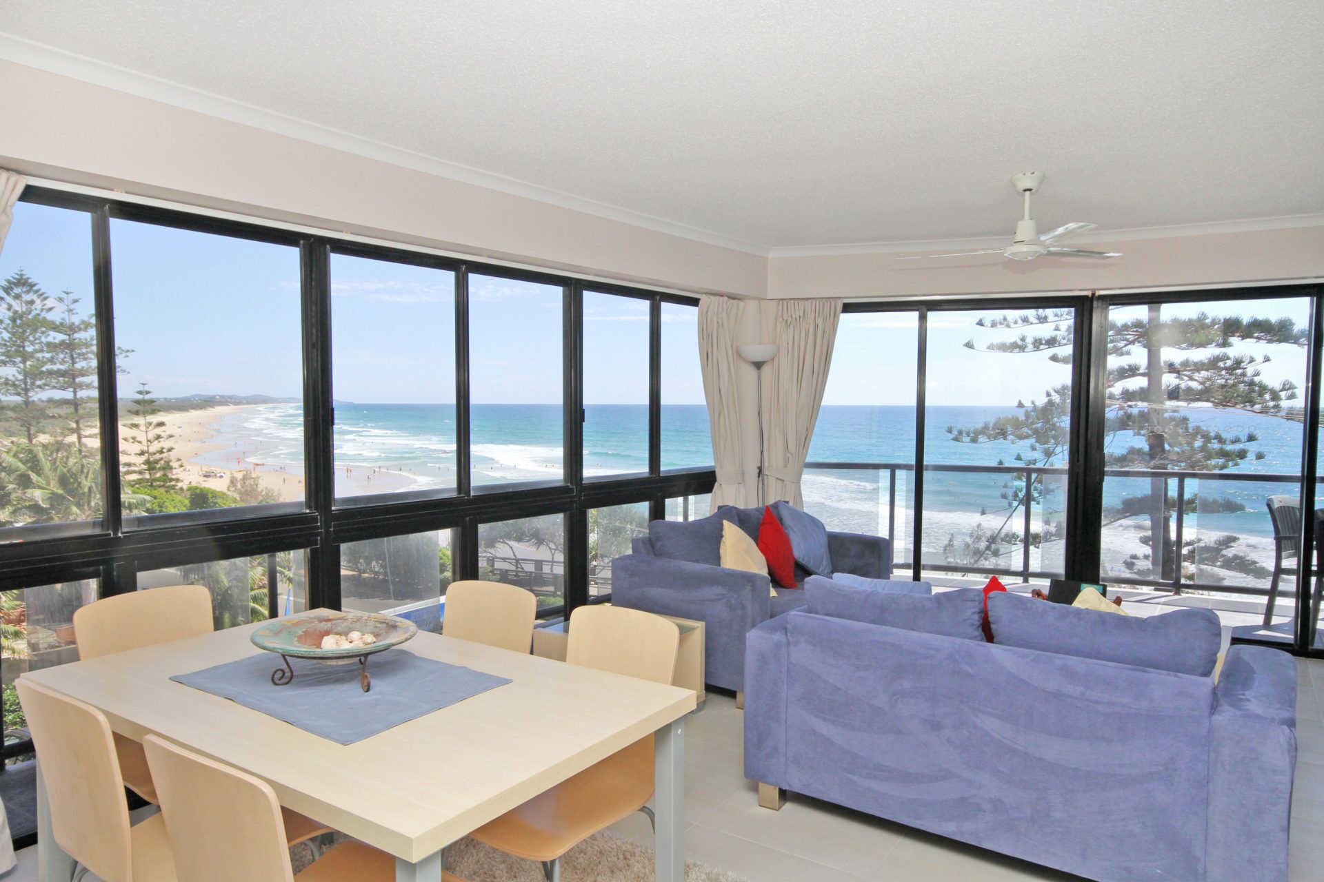 Stylish Beachfront Holiday Apartment