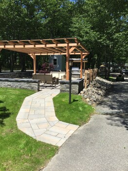 Hanscom S Motel And Cottages Reviews Photos Rates Ebookers Com