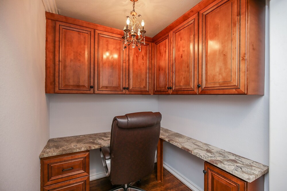 Astonishing Home With Pool In Energy Corridor Memorial Area West Houston In Houston Hotel Rates Reviews On Orbitz