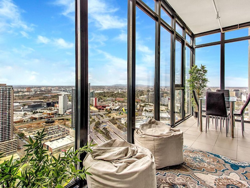 MJ Shortstay Bank Apartments