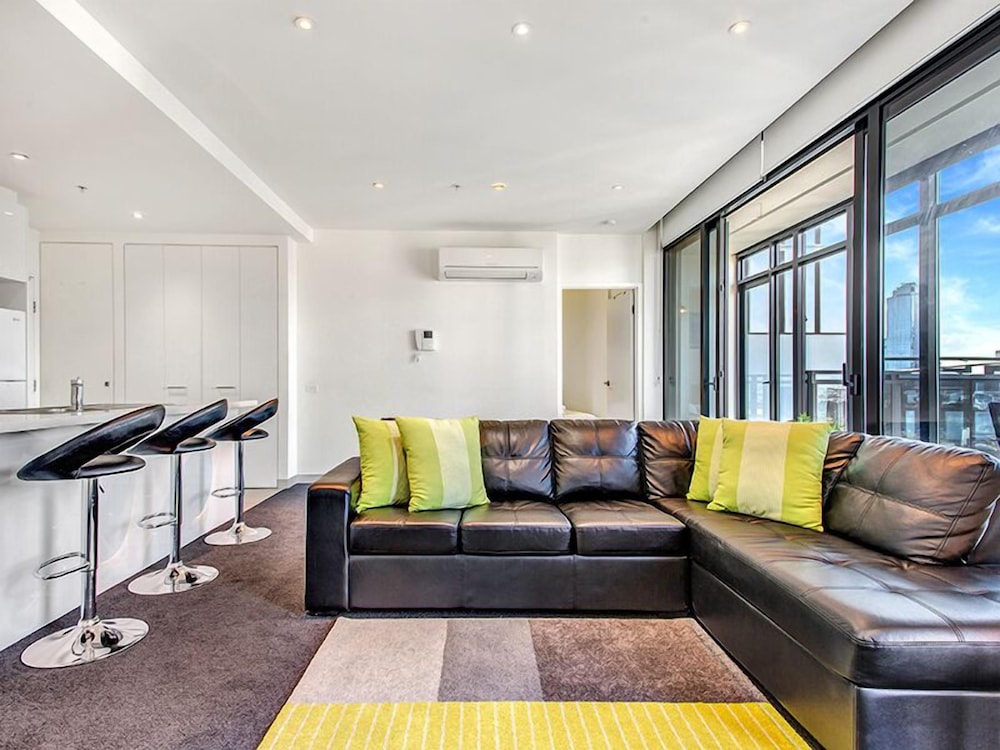 MJ Shortstay Bank Apartments