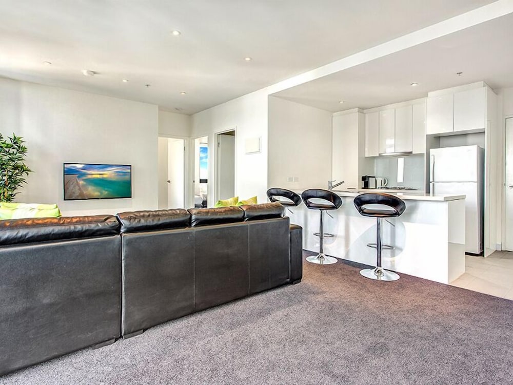 MJ Shortstay Bank Apartments
