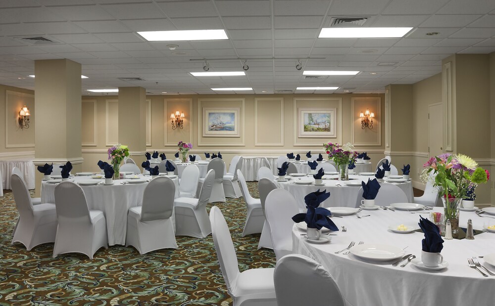 Oceanfront Suite w/Amazing View + Official On-Site Rental Privileges