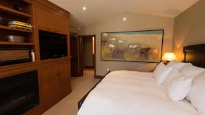 4 bedrooms, iron/ironing board, Internet, bed sheets