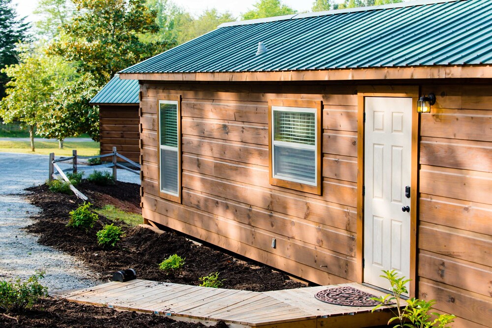 tiny house rental self contained featured image dalis den tiny house rental miles to tiec 2018 room prices tiny house rental self contained featured image dalis den tiny house rental miles to tiec 2018 room prices