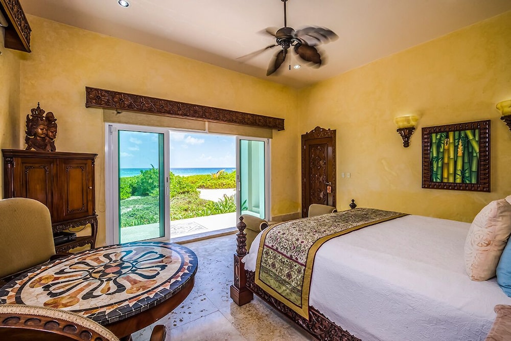 AMAZING BEACH FRONT Casa Del Mar Bonito, PLAYA SECRETO, RIVIERA MAYA