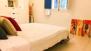 2 chambres, fer et planche à repasser, Wi-Fi, draps fournis
