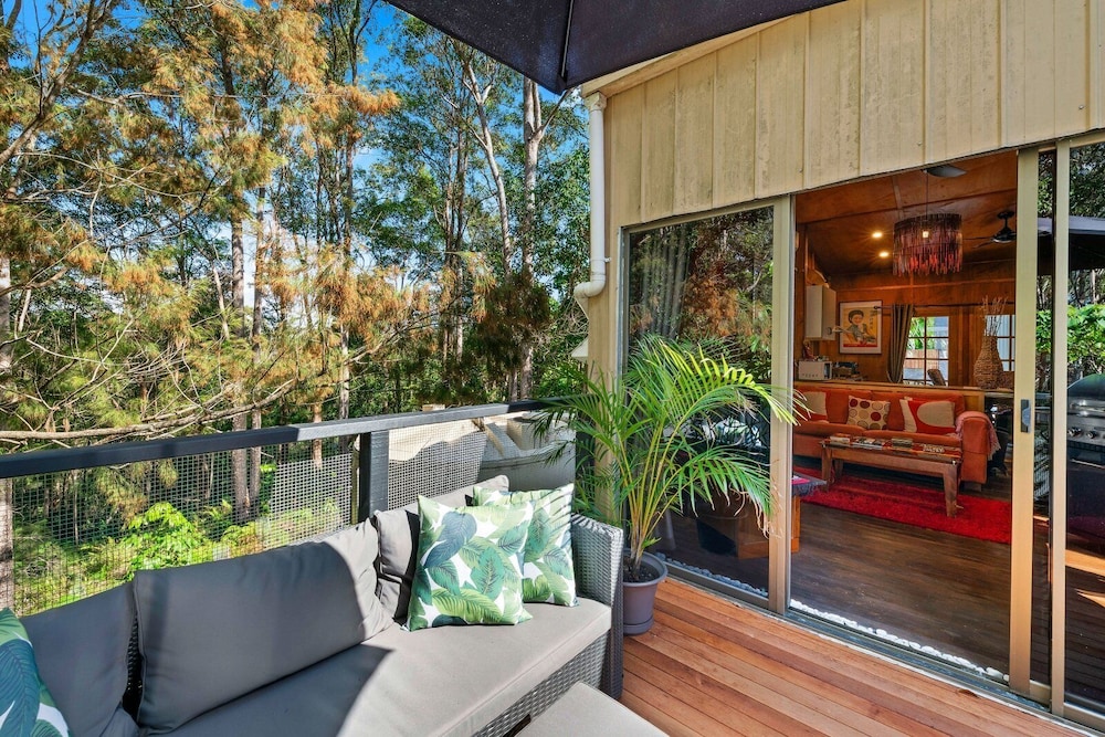 Orchid One Bedroom Villa- Noosa Hinterland Retreat