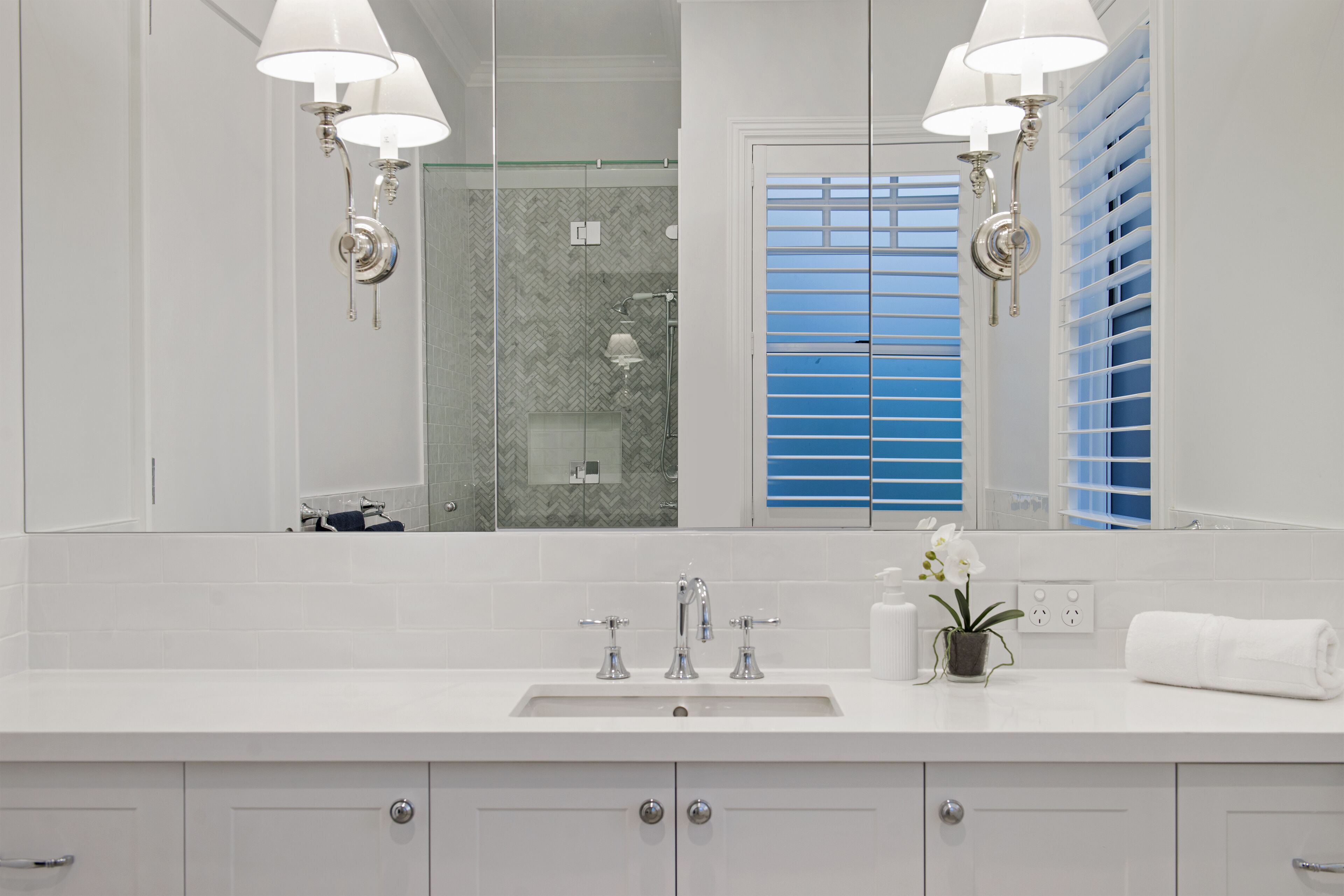 Hampton's Mansion@ Broadbeach Waters