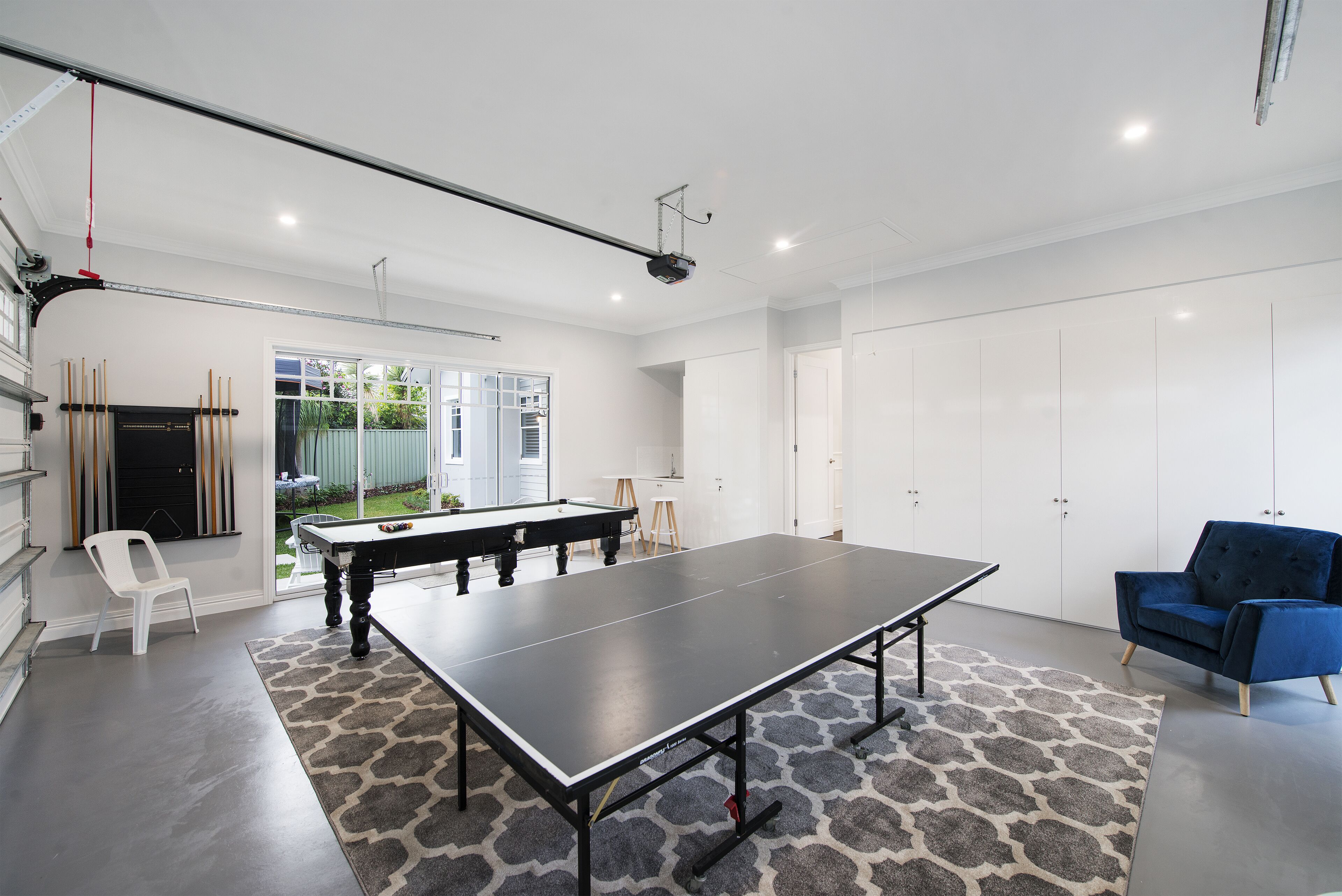 Hampton's Mansion@ Broadbeach Waters