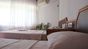 In-room safe, iron/ironing board, free WiFi