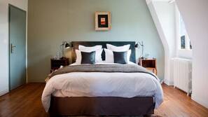 Individually decorated, individually furnished, soundproofing