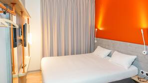 Bureau, Wi-Fi gratuit, draps fournis