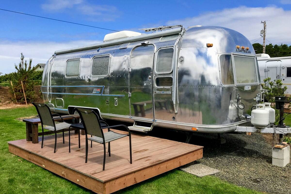 The Dunes Stay In A Vintage Trailer On The Coast In Oregon Coast Or Expedia