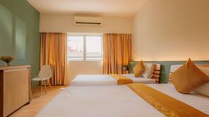 1 bedroom, in-room safe, desk, blackout curtains