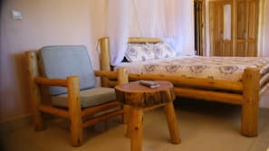 In-room safe, desk, free WiFi, linens