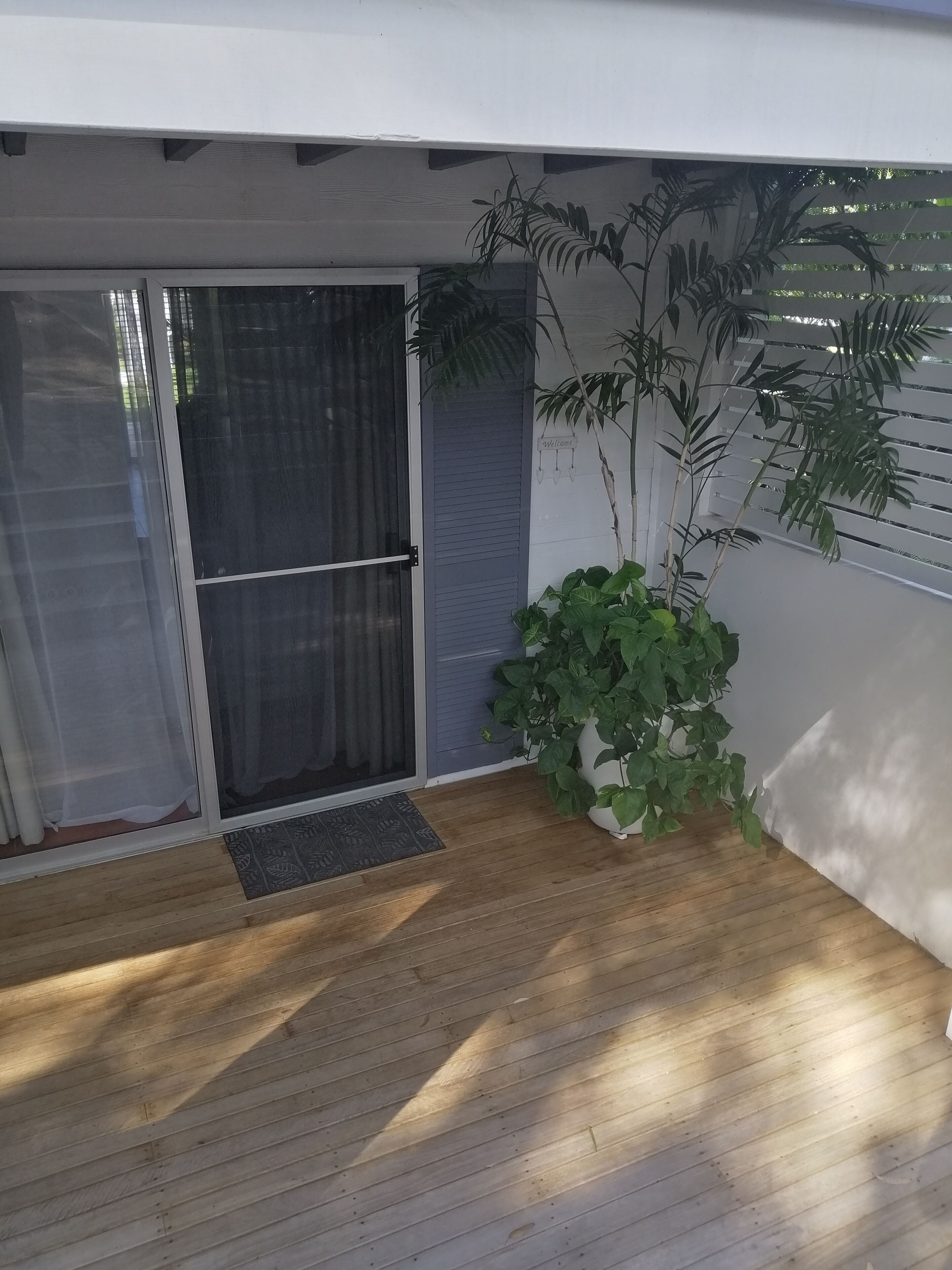 Sapphire Beach - Pet Friendly - Beach 5 Minute Walk