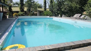 Seasonal outdoor pool