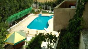 Piscine extérieure (ouverte en saison)