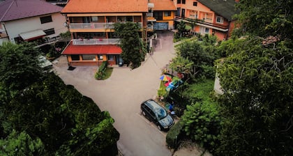 Guest House PASHA