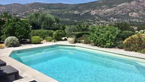 Outdoor pool, sun loungers