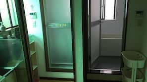 免費浴室用品、拖鞋