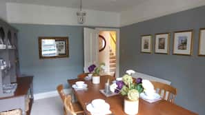 4 bedrooms