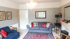 4 bedrooms