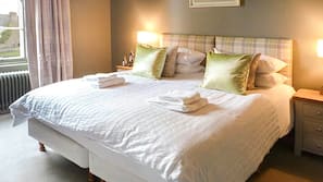 2 bedrooms