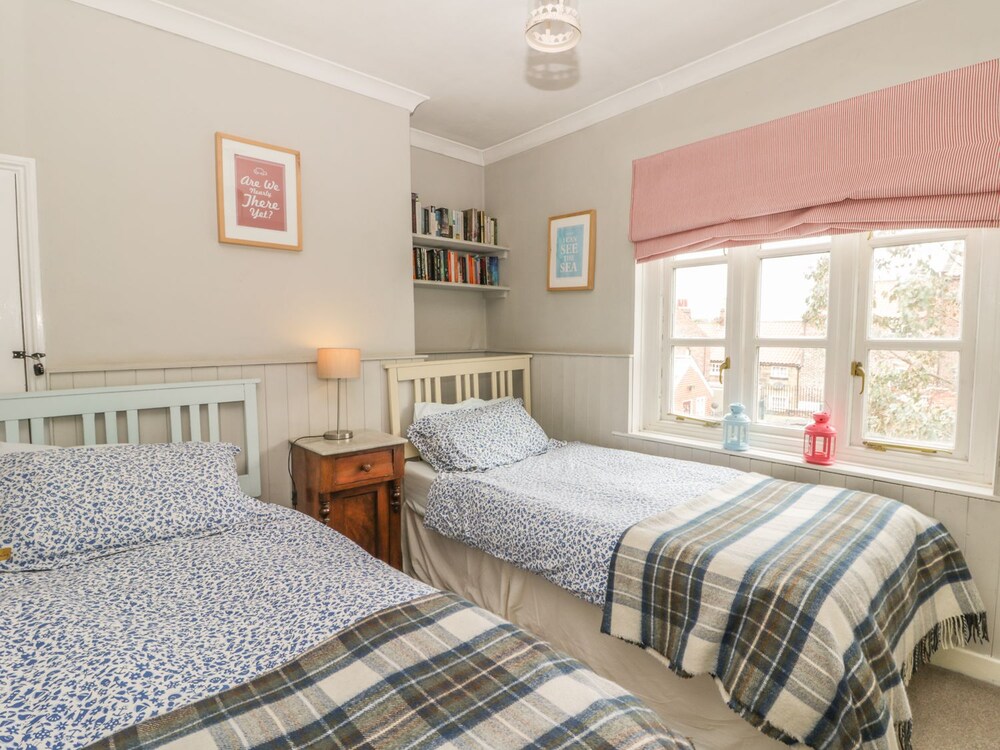Demeter Cottage Whitby Gbr Lastminute Co Nz
