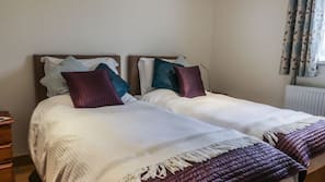 2 bedrooms