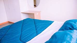 3 chambres, fer et planche à repasser, accès Internet, draps fournis
