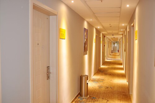 Hotels Near Xinshiji Yishuguan Zhuzhou Find Cheap 19 - 