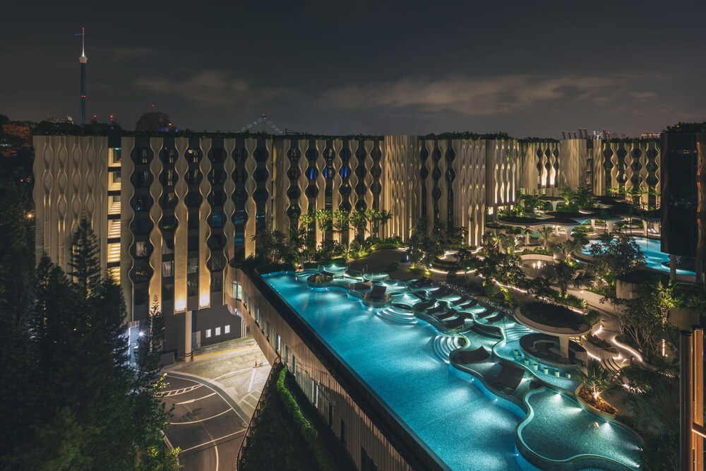 Village Hotel Sentosa by Far East 