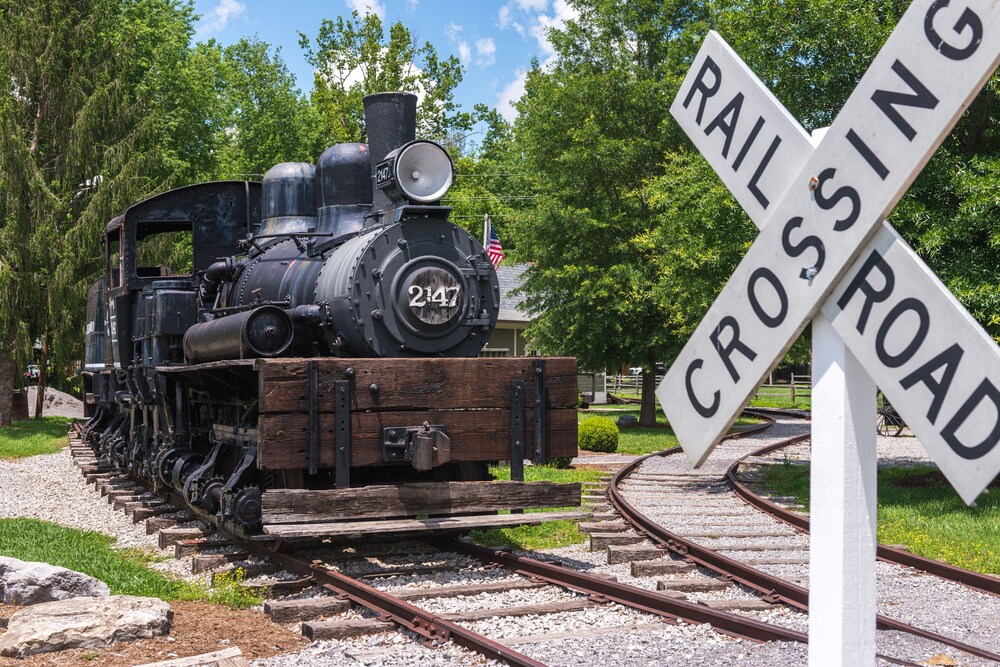 Riverfront condo with shared pool, firepit & decks walk to trails in