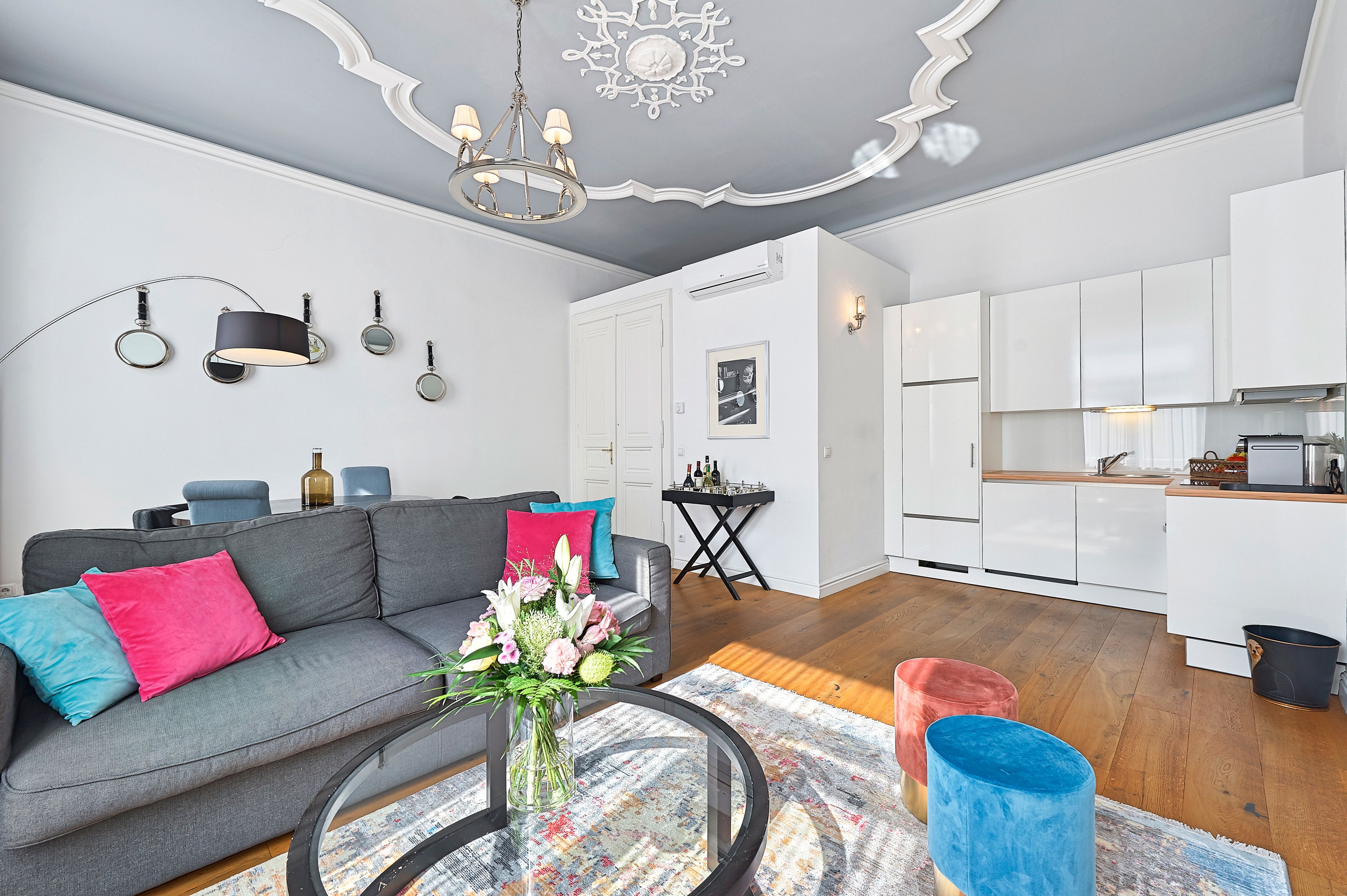 6 rooms - 1070