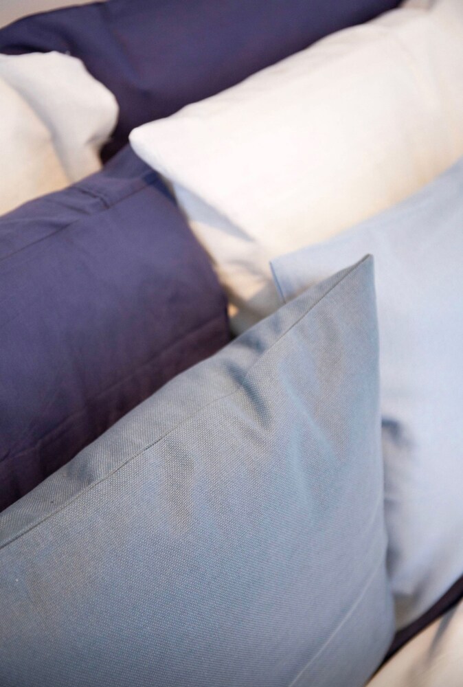 Holistay Premium - Swanston Central