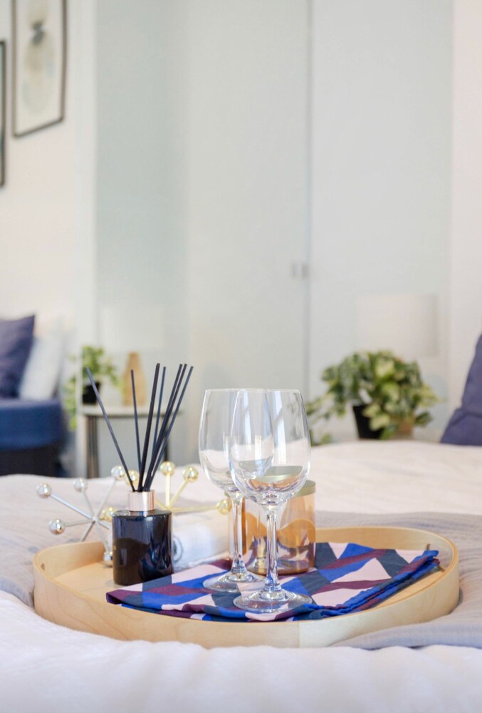 Holistay Premium - Swanston Central