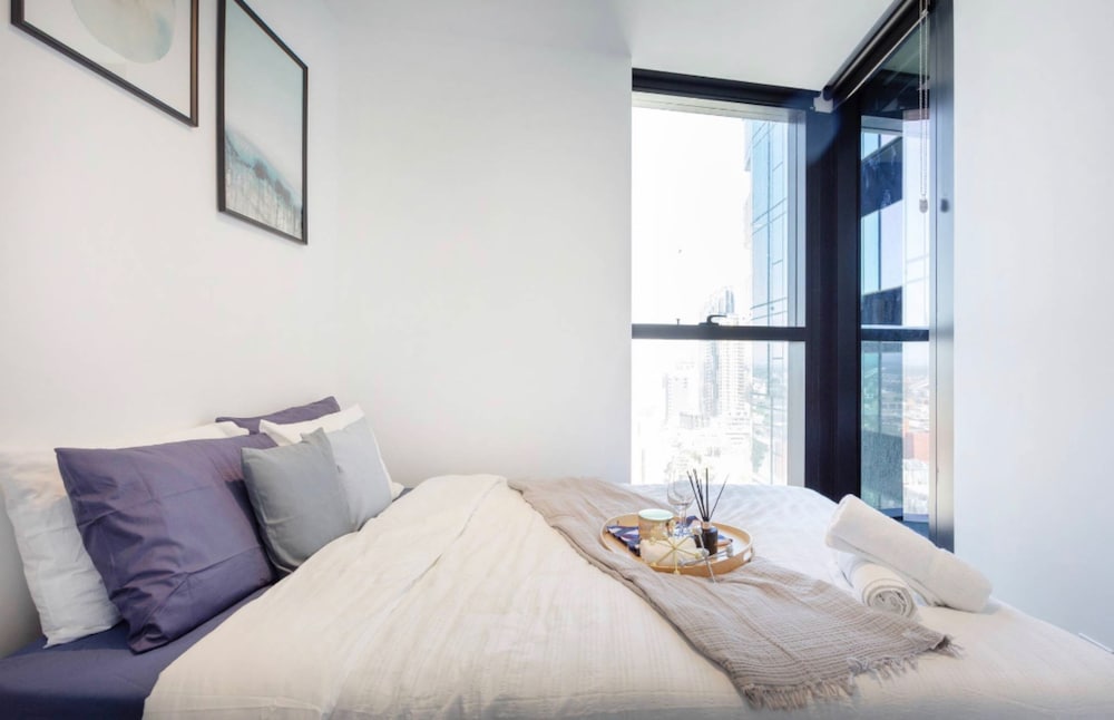 Holistay Premium - Swanston Central