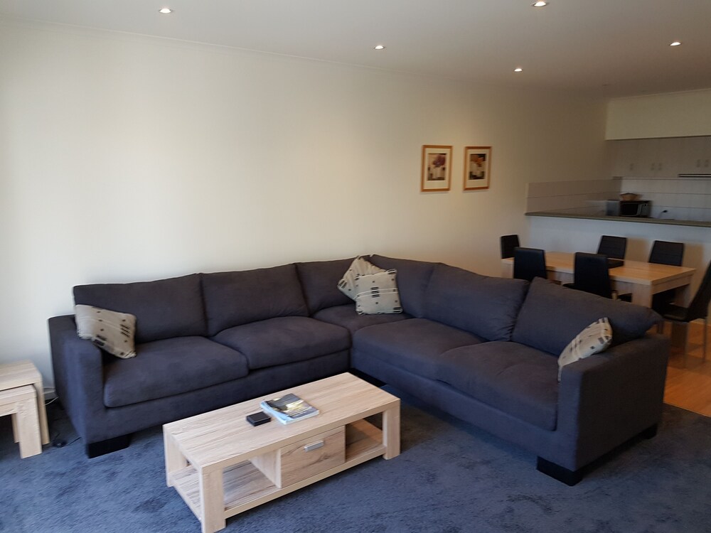 Gillies st Apartments