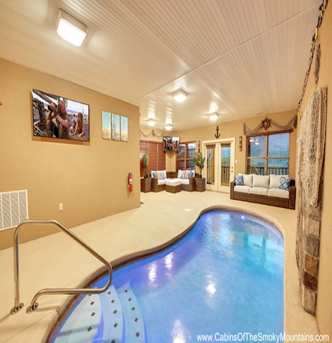3 Br Luxury Cabin In Gatlinburg Falls Indoor Pool Views Of Mt