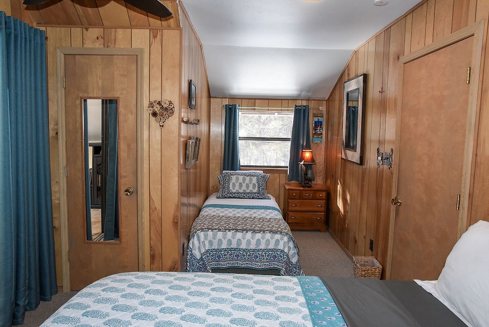 Alpine Cabin near Historic St. Elmo Nathrop Vrbo