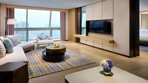 In-room safe, desk, blackout drapes, soundproofing