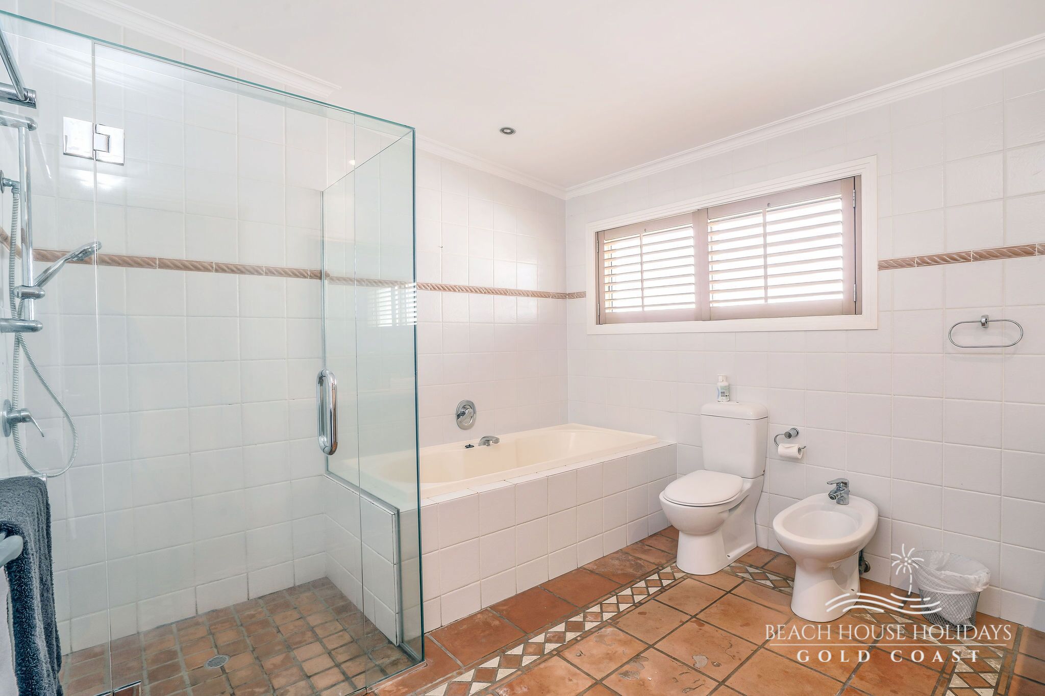 True Beach Front Family Holiday Home