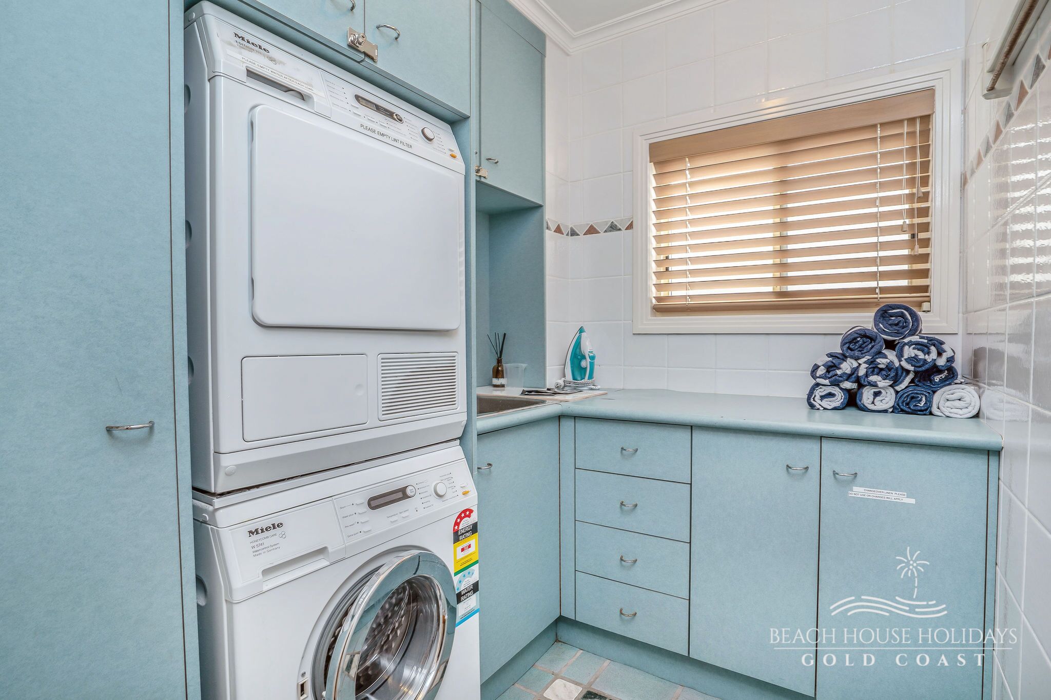 True Beach Front Family Holiday Home