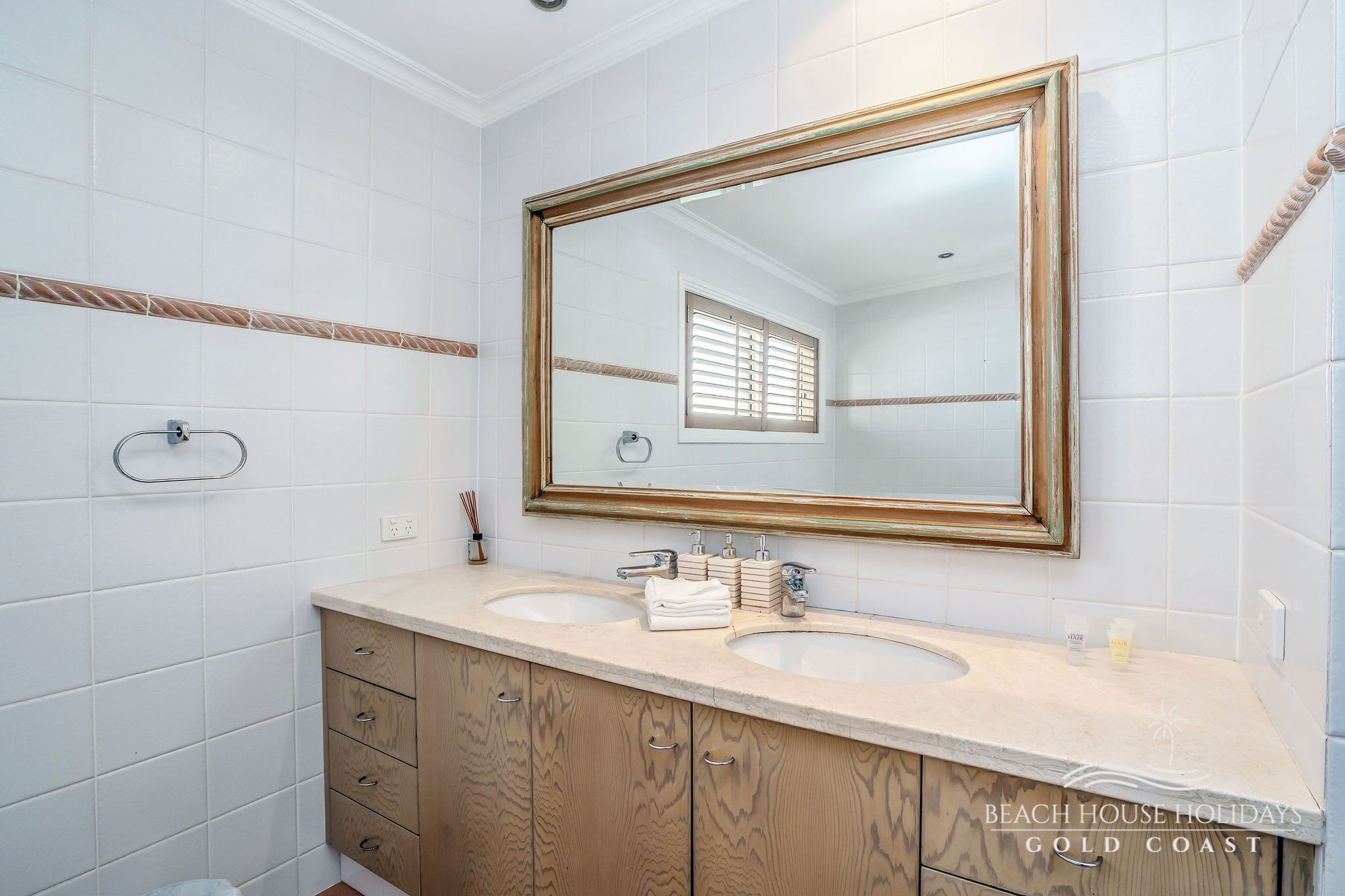 True Beach Front Family Holiday Home