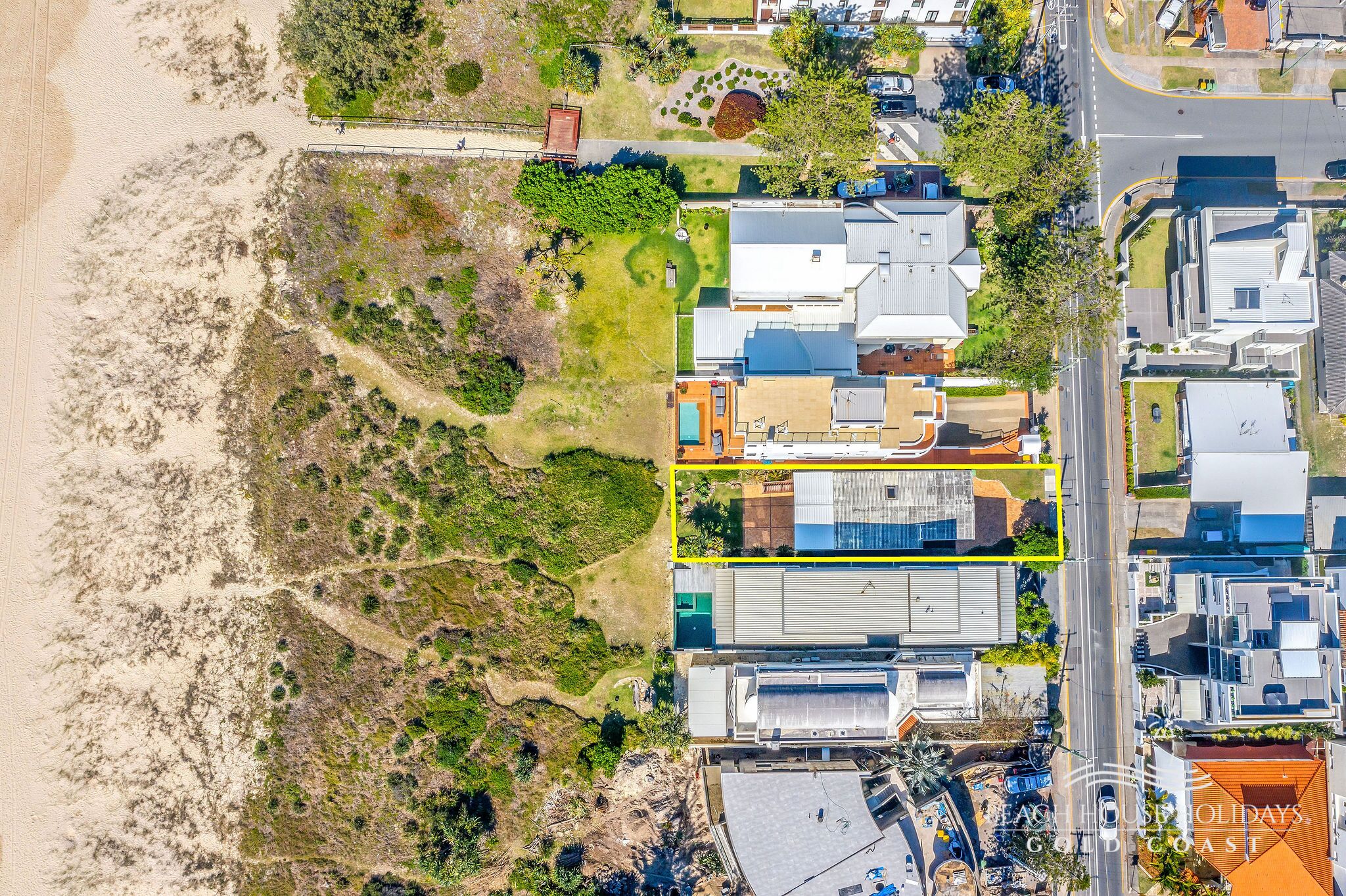 True Beach Front Family Holiday Home