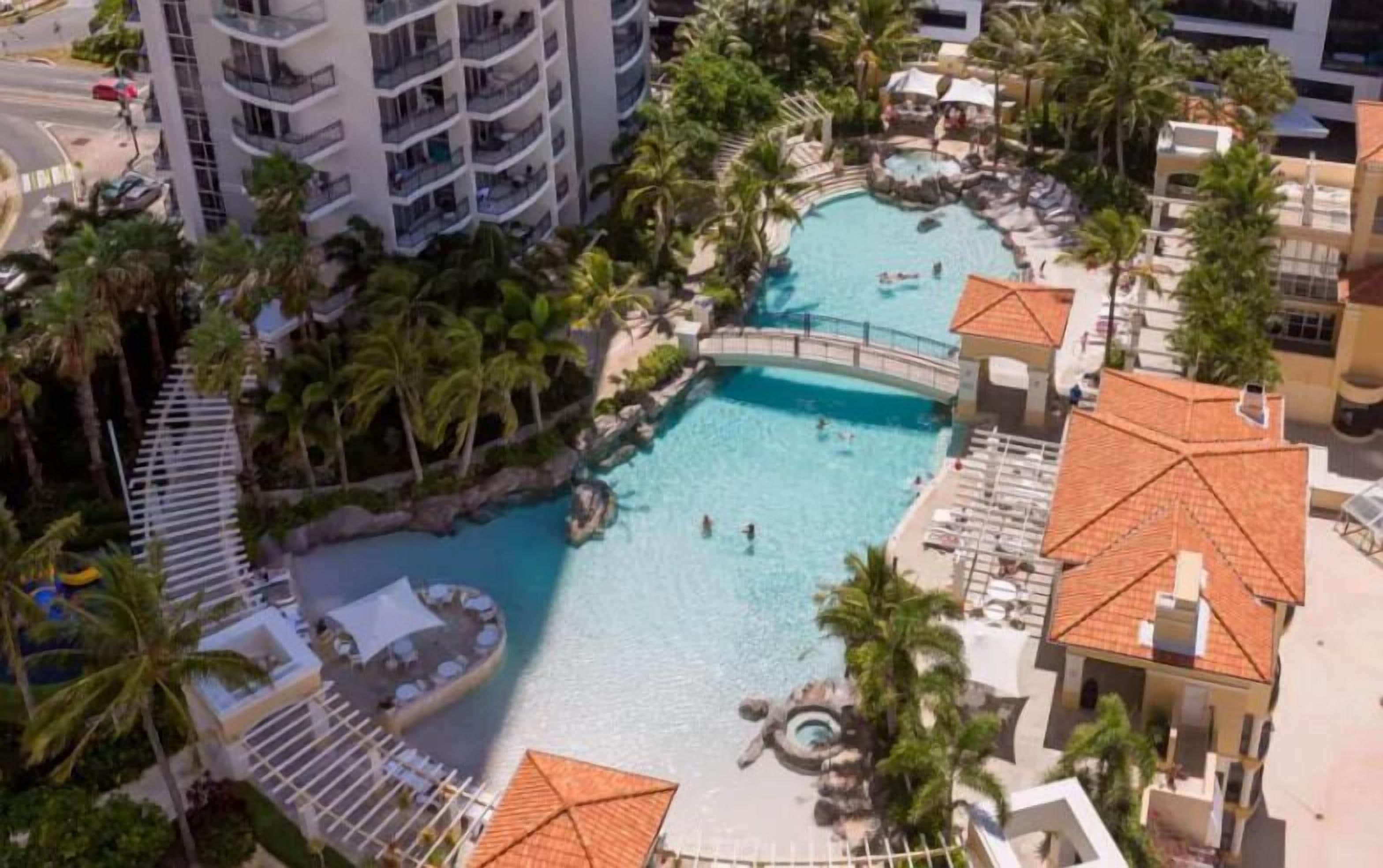 Chevron Renaissance - Q Stay