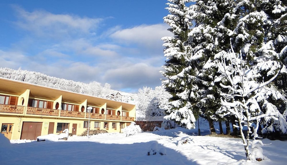 Neaclub Les Cimes Du Leman In Thonon Les Bains Hotel