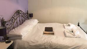 Free WiFi, linens
